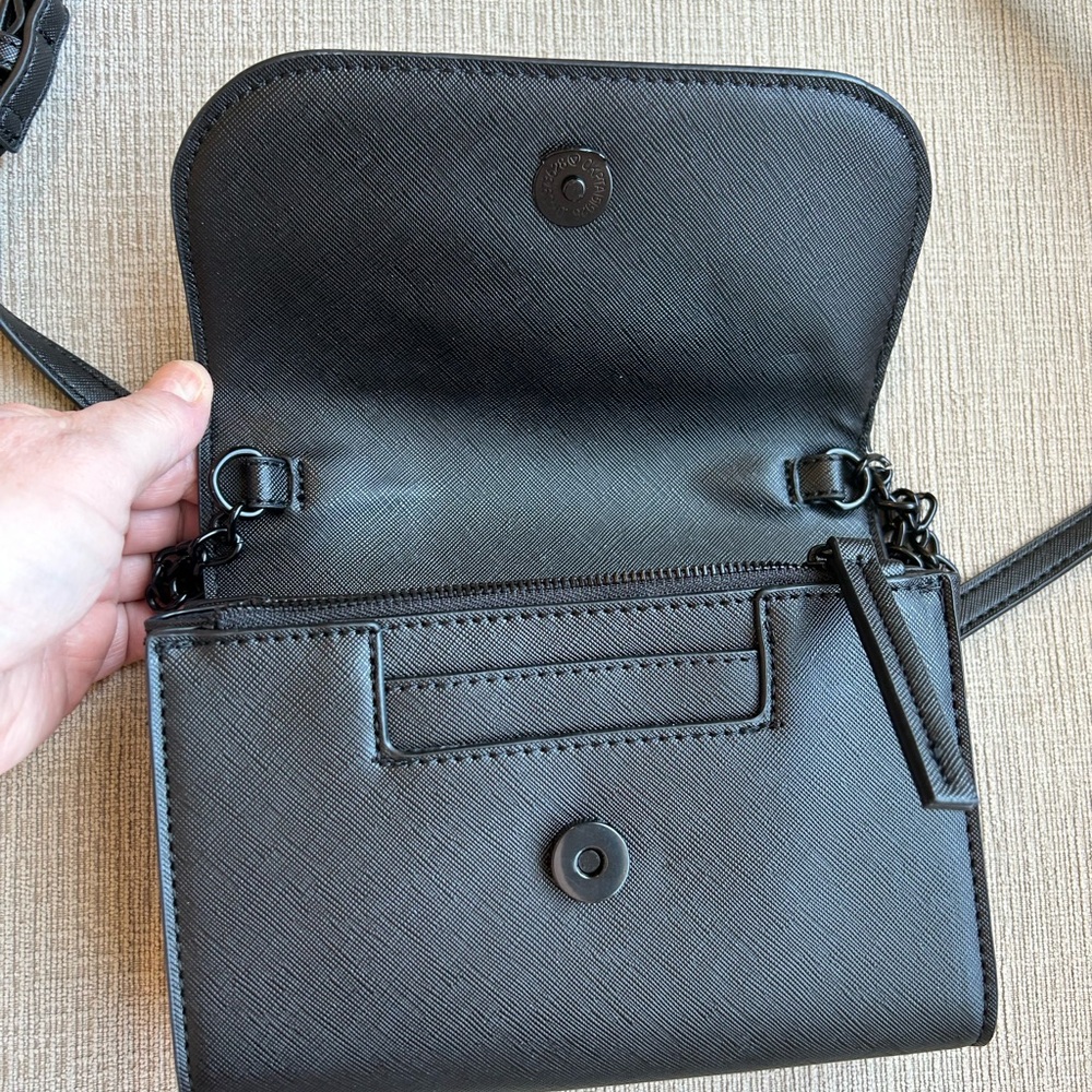 Steve Madden Black Crossbody Bag - Picture 4 of 6